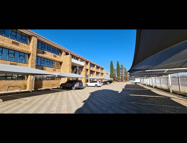 9,000M² WAREHOUSE TO LET IN MEADOWDALE